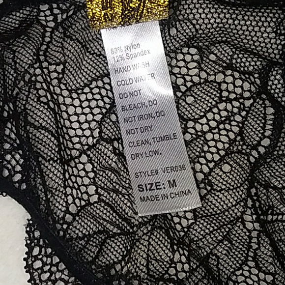 Lingerie - Picture 3 of 3